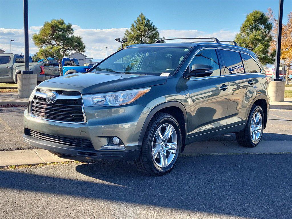 used 2014 Toyota Highlander car, priced at $14,998