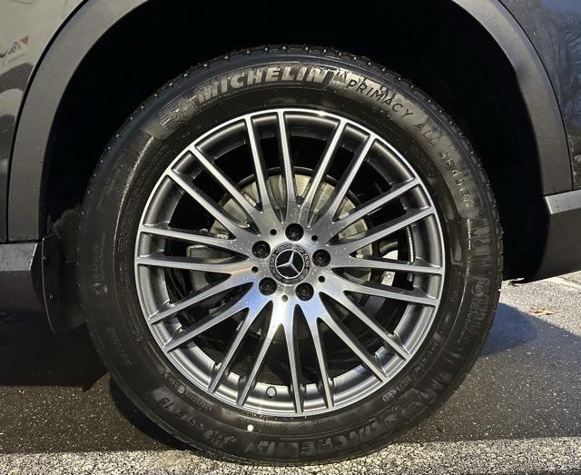 new 2026 Mercedes-Benz GLC 300 car, priced at $55,850