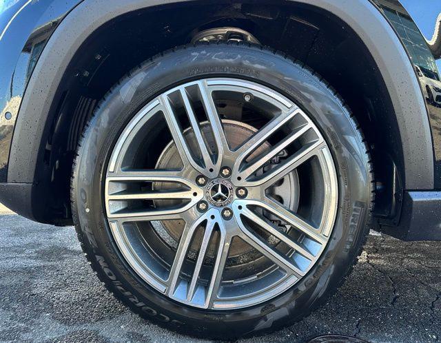 new 2026 Mercedes-Benz GLS 450 car, priced at $98,230