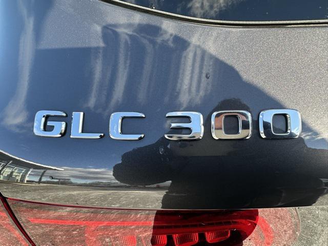 used 2021 Mercedes-Benz GLC 300 car, priced at $27,497