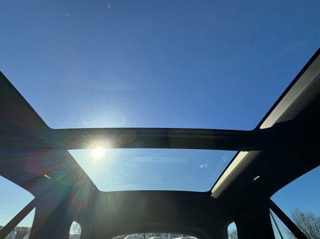 used 2022 Mercedes-Benz GLE 350 car, priced at $43,703