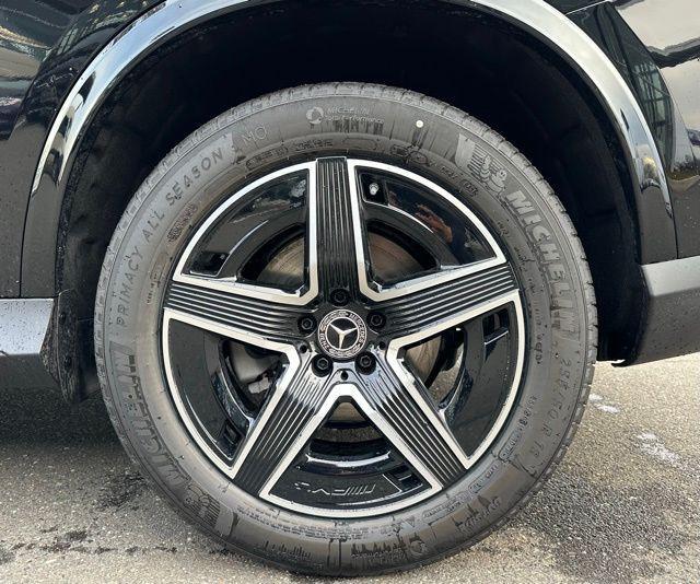 new 2026 Mercedes-Benz GLC 300 car, priced at $65,695