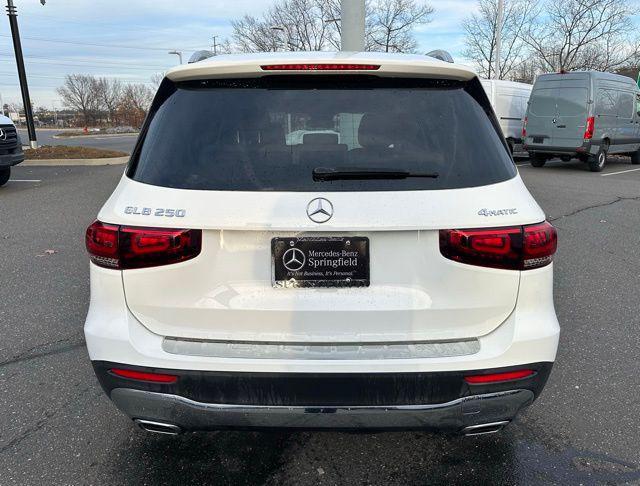 used 2022 Mercedes-Benz GLB 250 car, priced at $25,487