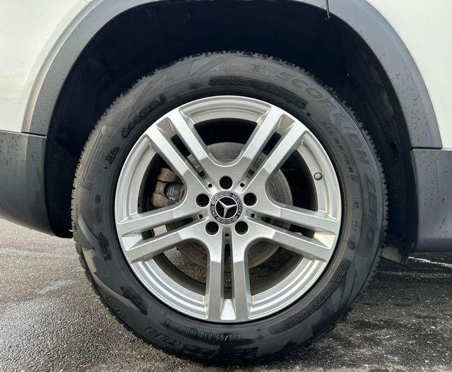 used 2022 Mercedes-Benz GLB 250 car, priced at $25,487