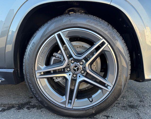 new 2026 Mercedes-Benz GLS 450 car, priced at $97,749