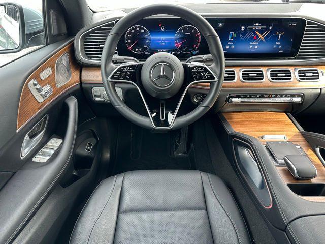 used 2025 Mercedes-Benz GLE 450 car, priced at $67,998