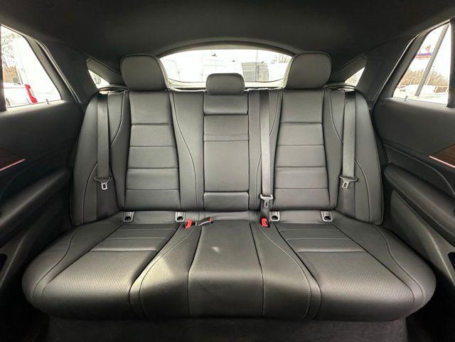 used 2025 Mercedes-Benz GLE 450 car, priced at $67,998