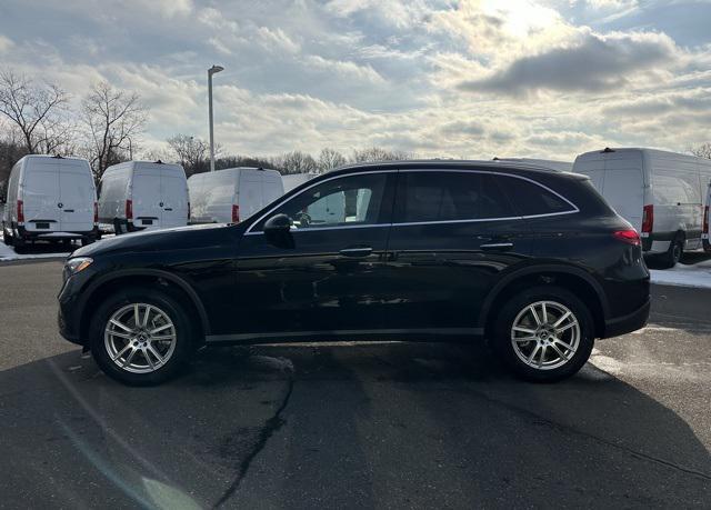 used 2025 Mercedes-Benz GLC 300 car