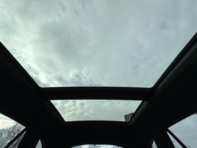 used 2025 Mercedes-Benz GLC 300 car