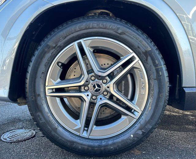 new 2026 Mercedes-Benz GLE 450 car, priced at $77,960