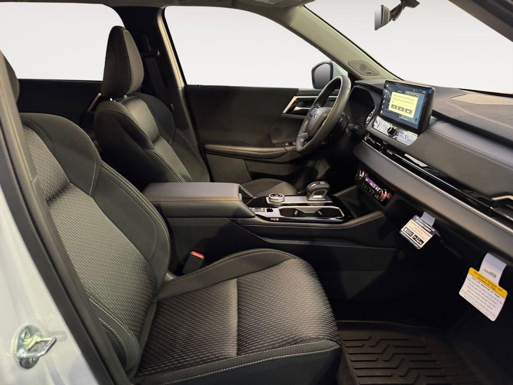 new 2026 Mitsubishi Outlander car, priced at $32,499