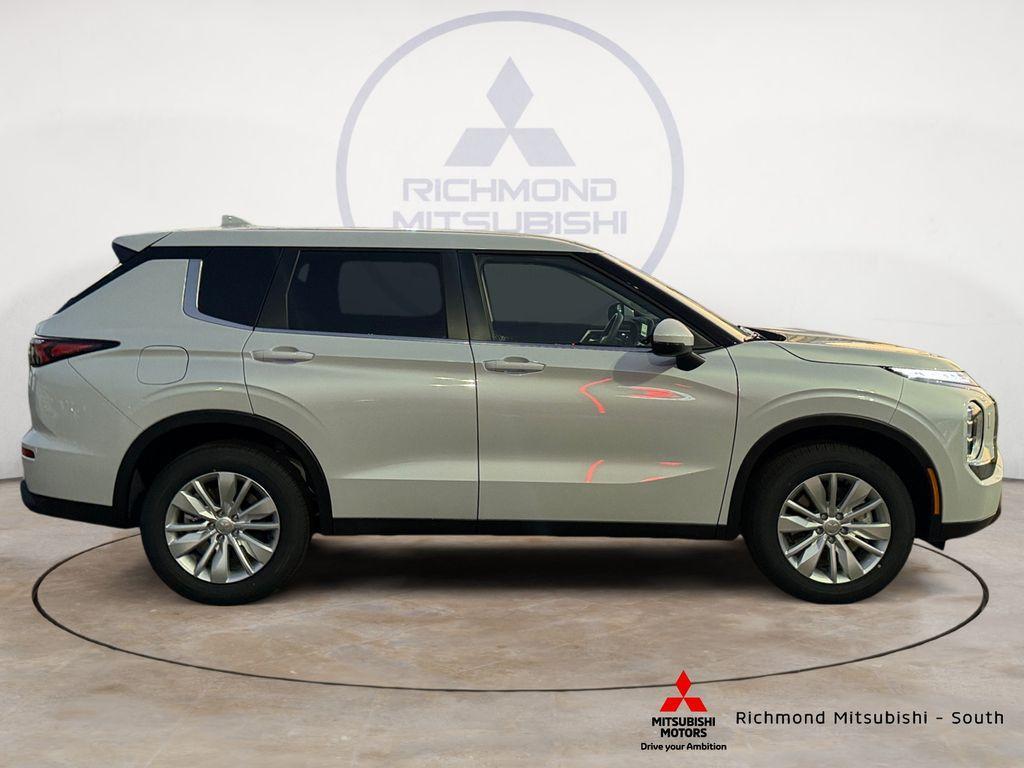 new 2026 Mitsubishi Outlander car, priced at $32,499