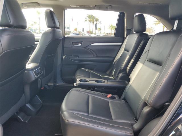 used 2018 Toyota Highlander car, priced at $21,984