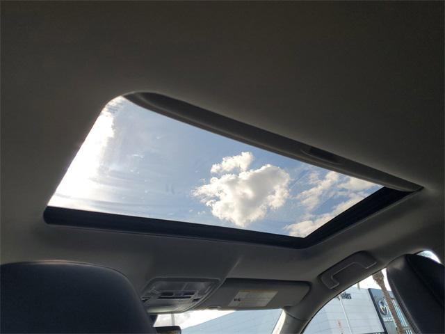 used 2018 Toyota Highlander car, priced at $21,984