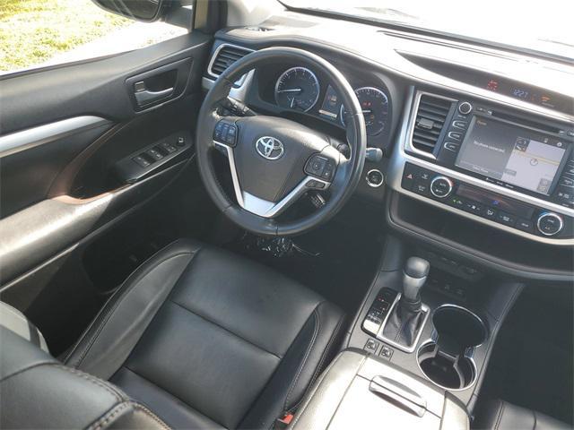 used 2018 Toyota Highlander car, priced at $21,984