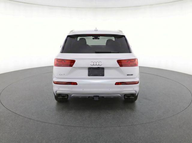 used 2020 Audi Q7 car, priced at $24,210