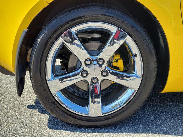 used 2007 Pontiac Solstice car, priced at $12,394