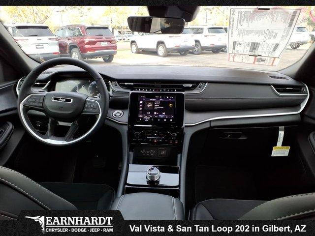 new 2025 Jeep Grand Cherokee car, priced at $35,013