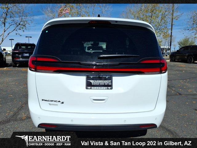 new 2026 Chrysler Pacifica car, priced at $44,833