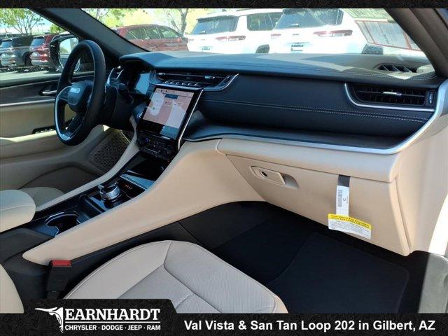 new 2025 Jeep Grand Cherokee car, priced at $43,932