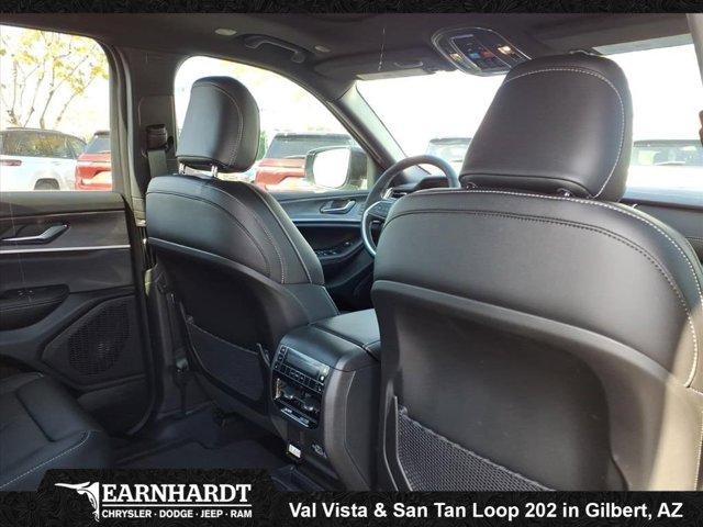 new 2025 Jeep Grand Cherokee L car, priced at $48,447