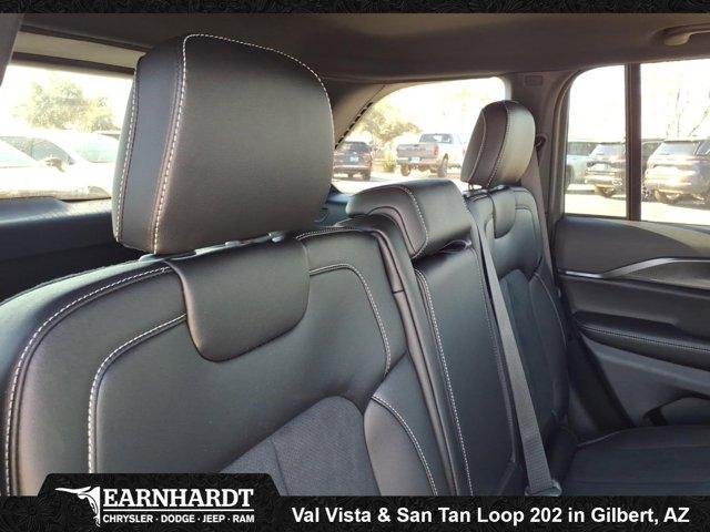 new 2025 Jeep Grand Cherokee car, priced at $39,161