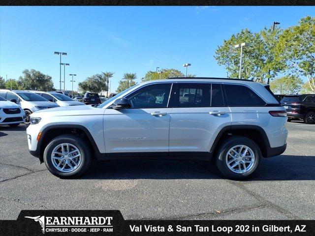 new 2025 Jeep Grand Cherokee car, priced at $33,295