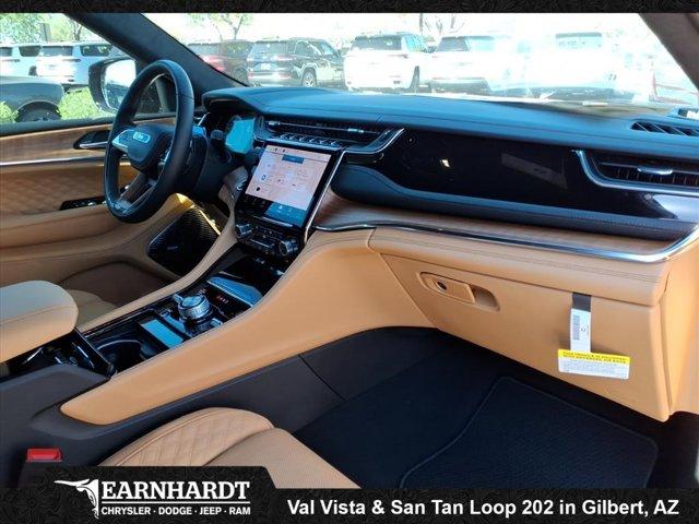 new 2025 Jeep Grand Cherokee car, priced at $62,140