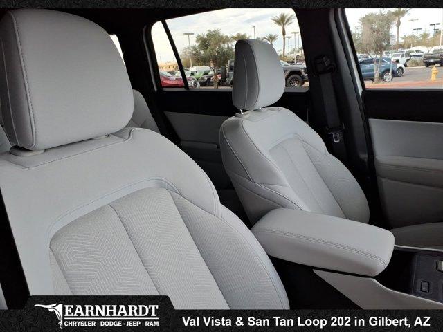 new 2026 Jeep Cherokee car, priced at $39,995