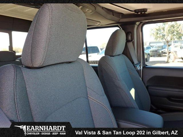 new 2026 Jeep Gladiator car, priced at $46,938