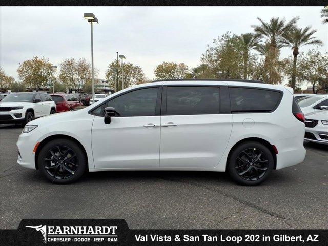 new 2026 Chrysler Pacifica car, priced at $44,833