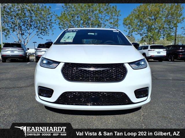 new 2026 Chrysler Pacifica car, priced at $46,599