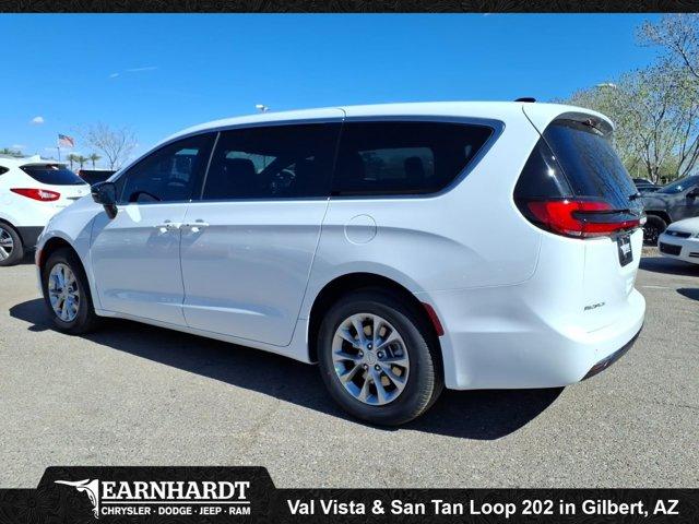 new 2026 Chrysler Pacifica car, priced at $43,478