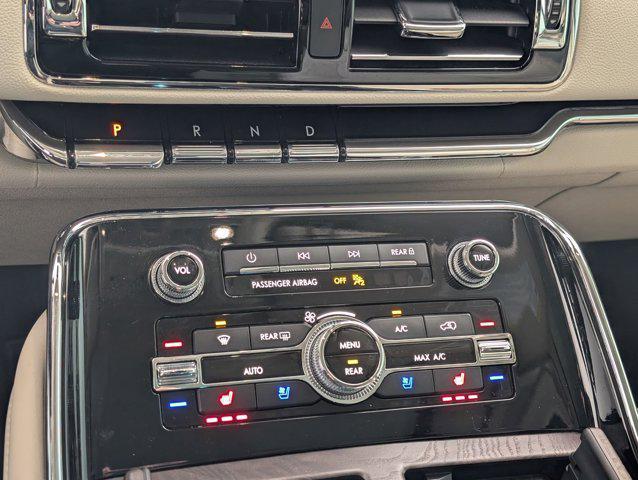 used 2020 Lincoln Navigator car, priced at $27,998