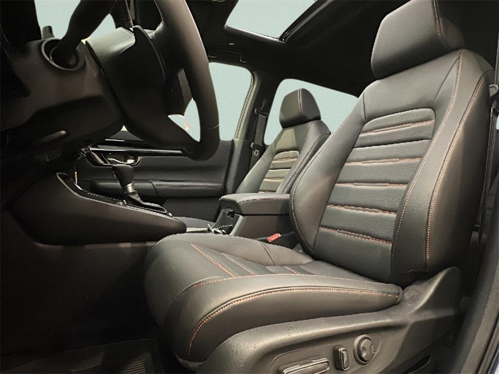 new 2026 Honda CR-V Hybrid car, priced at $43,250
