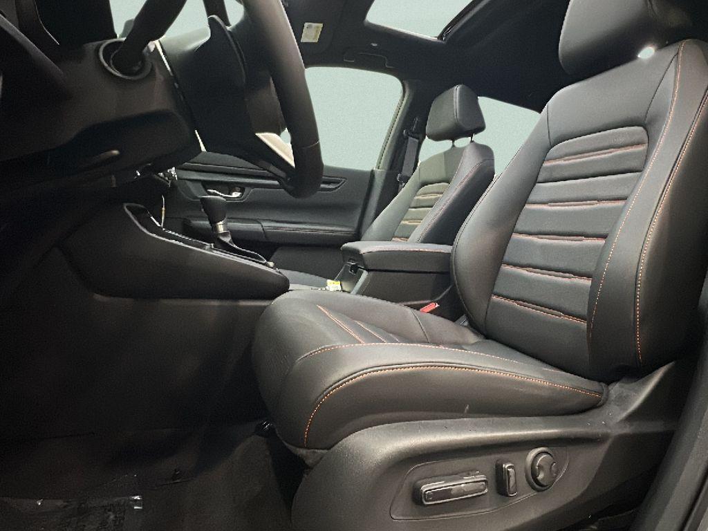 new 2026 Honda CR-V Hybrid car, priced at $40,396