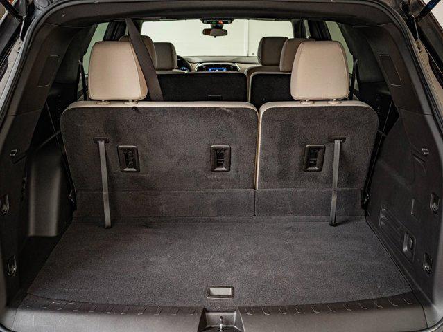 used 2022 Chevrolet Traverse car, priced at $23,598