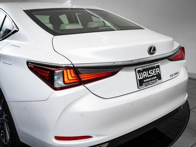 new 2025 Lexus ES 350 car, priced at $47,098
