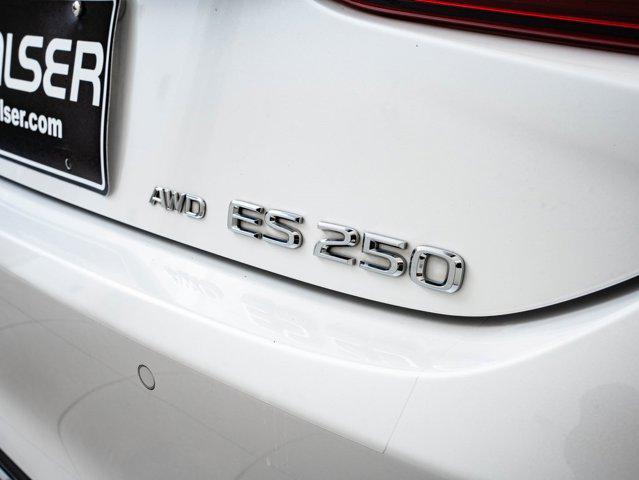 used 2022 Lexus ES 250 car, priced at $28,398