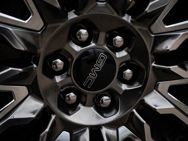 used 2024 GMC Yukon car, priced at $85,998