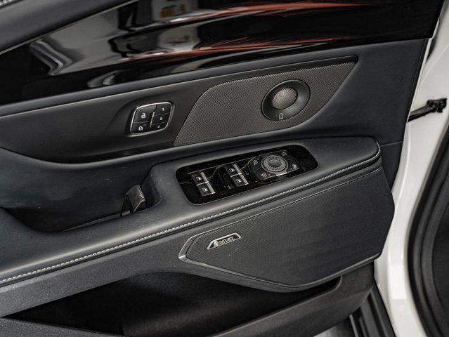 used 2024 Lincoln Nautilus car, priced at $48,998