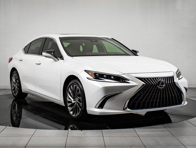 used 2025 Lexus ES 300h car, priced at $52,998