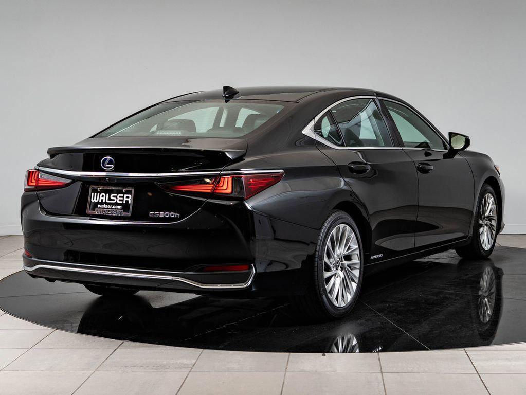 used 2020 Lexus ES 300h car, priced at $39,593