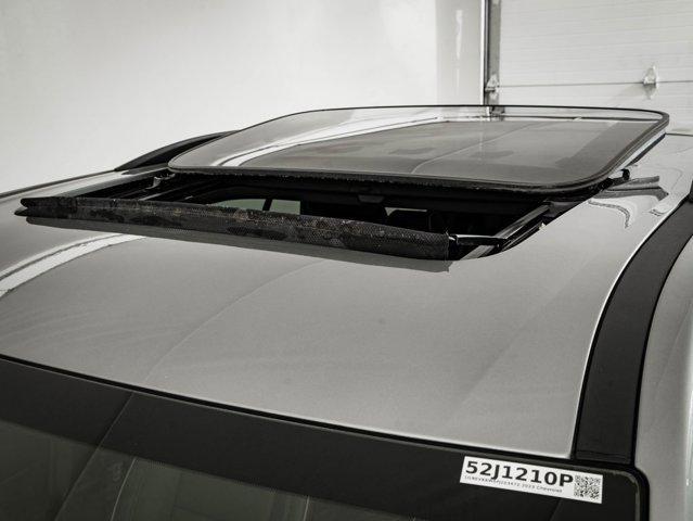 used 2023 Chevrolet Traverse car, priced at $39,598