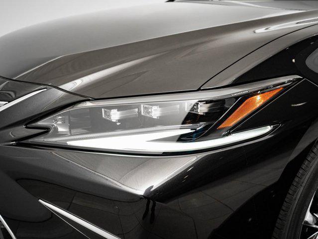 new 2025 Lexus ES 350 car, priced at $54,498