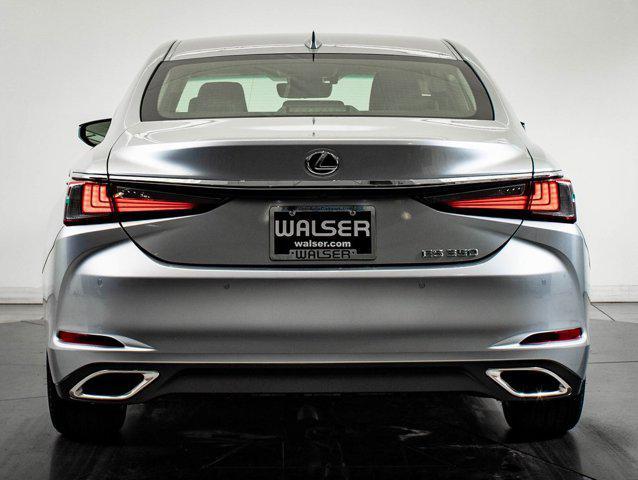 new 2025 Lexus ES 350 car, priced at $47,098