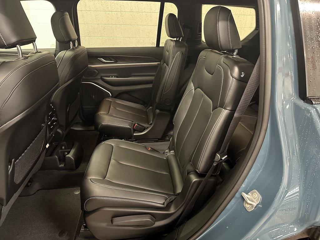 new 2026 Jeep Grand Cherokee L car, priced at $51,795