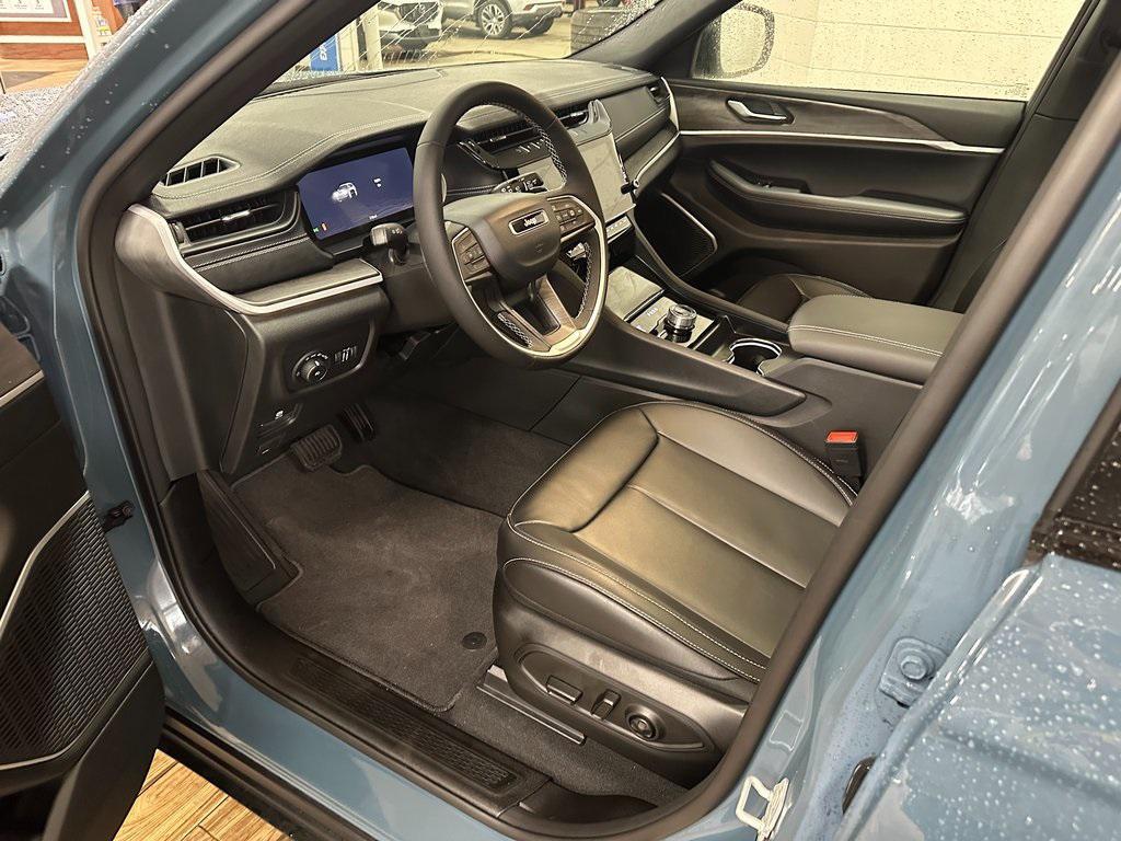 new 2026 Jeep Grand Cherokee L car, priced at $51,795