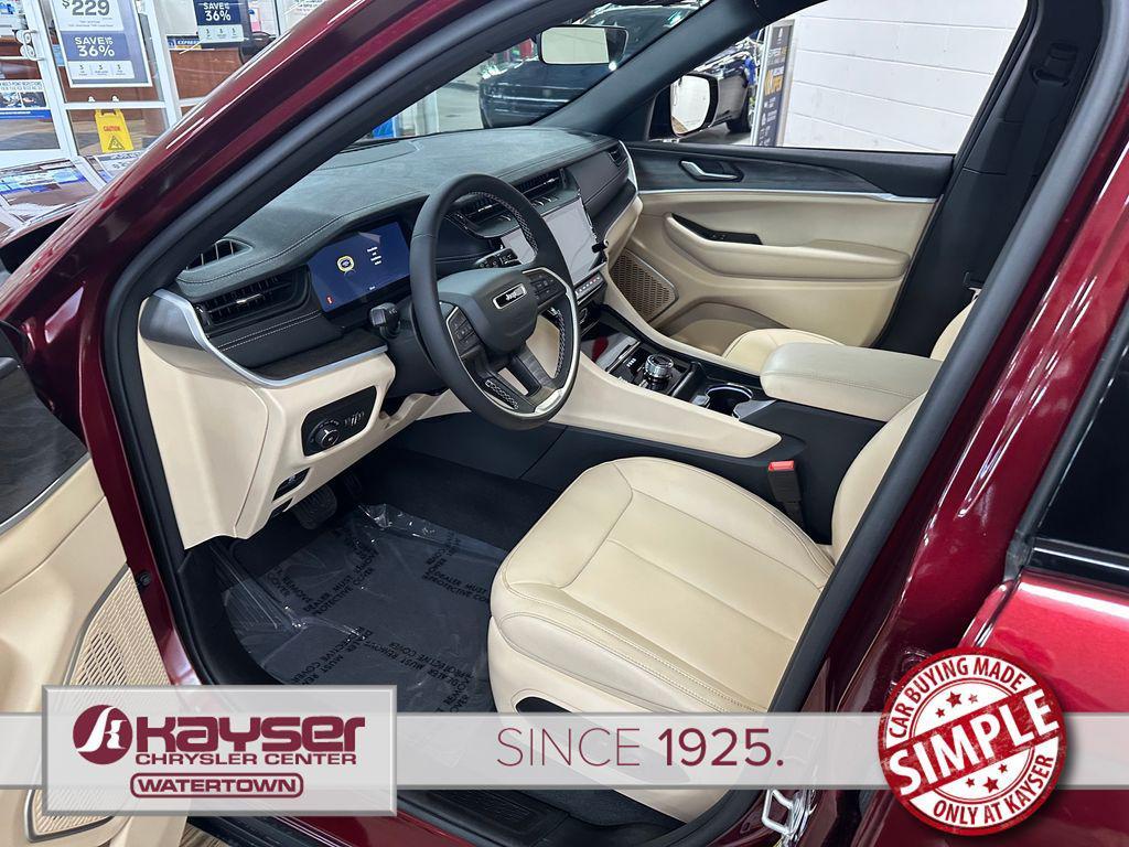 new 2026 Jeep Grand Cherokee car, priced at $44,523