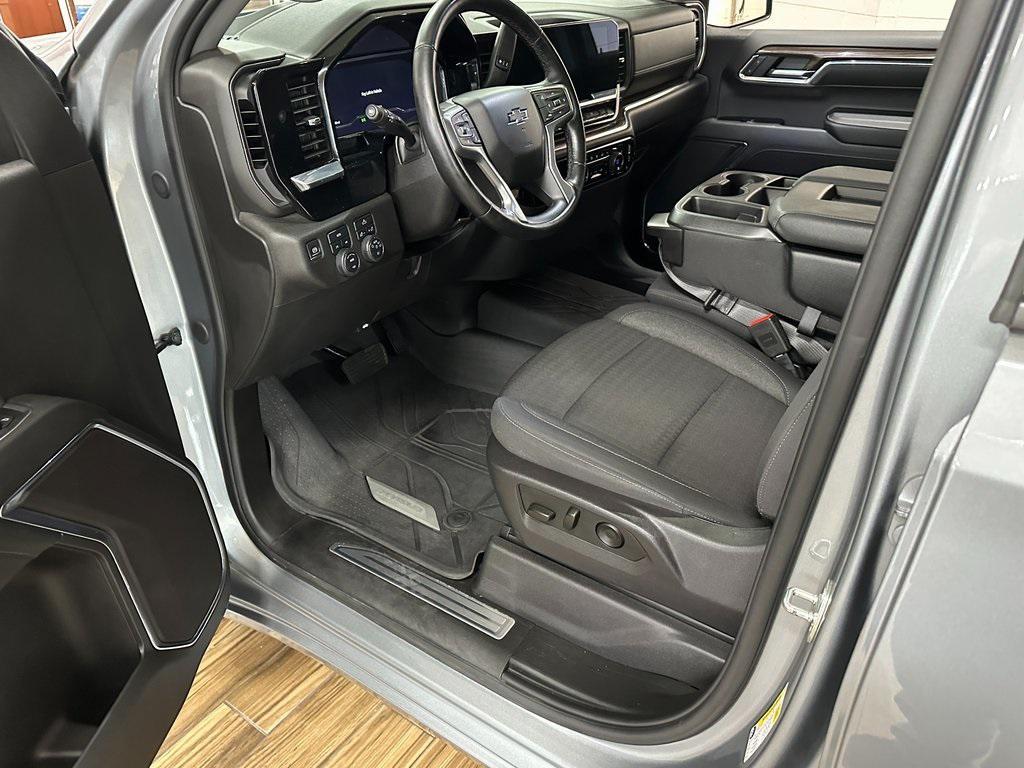 used 2024 Chevrolet Silverado 1500 car, priced at $40,332